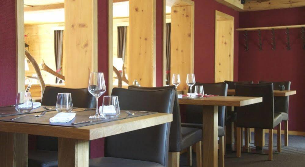 Hotel Walliserkanne Grächen Eksteriør billede